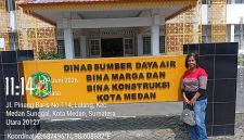Nuning Warga Terdampak City View saat di Kantor Dinas SDABMBK Kota Medan (Dok-Foto)