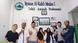 DPP SATU BETOR Menyerahkan Jum'at Barokah Ke Panti Asuhan AL-KAHFI (Dok-Foto)