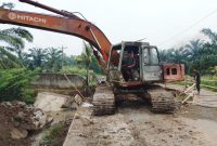 Pelanggaran K3 di Proyek Jembatan Dinas SDA BMBK Deli Serdang Kontraktor Abaikan Keselamatan Pekerja Demi Keuntungan (Dok-Foto)