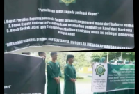 Santri Tahfiz Alquran dan Hadits Al Faiz saat demo (Dok-photo)