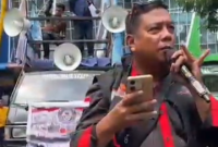 Rahmadsyah seorang jurnalis yang berorasi kantor DJP Sumut 1 (Dok-Foto)