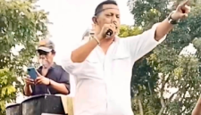 Bang Bhoy Ketua LSM Penjara Indonesia Kota Medan saat melakukan Aksi Demo (Dok-Foto)