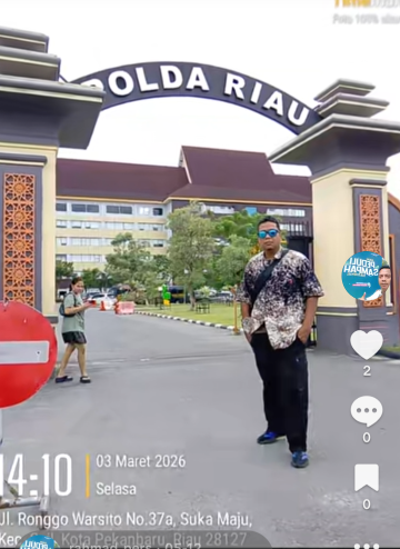 Rahmadsyah Aktifis yang tergabung dalam Lembaga Konservasi Lingkungan y(LKLH) saat di Polda Riau Pekanbaru (Dok-Foto)