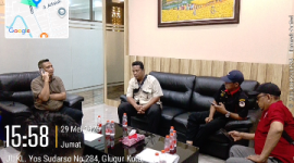 Aktifis Sumut diterima Manajer Komunikasi saat terkait Blackout di Sumatera Utara (Dok-Foto)