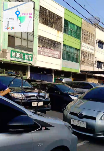Ada Apa? Pengusaha Showroom Jalan Nibung Medan Petisah Tak Pasang Bendera Merah Putih Di Bulan Kemerdekaan RI Ke - 81 (Dok-Foto)