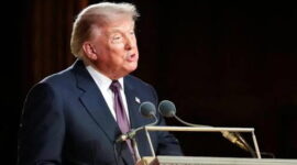 Donald Trump mengeluarkan peringatan keras mengenai kebijakannya terhadap Iran, saat berbicara di hadapan para pendukungnya di Wasilla, (Dok-Foto)