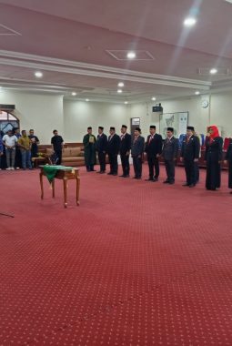 Lantik 11 Pejabat Tinggi Pratama, Wali Kota Mahyaruddin Tegaskan Tingkatkan Kinerja dan Komitmen Kerja Nyata Yang Terukur Serta Tidak Asal Bapak Senang