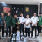 Wali Kota Mahyaruddin Salim saat menerima audiensi pengurus PC HIMMAH Kota Tanjungbalai di ruang kerjanya. (Dok-Foto) 