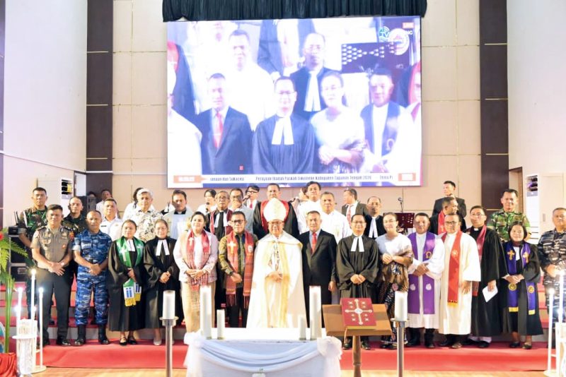 Pemerintah Kabupaten (Pemkab) Tapanuli Tengah (Tapteng) pada hari Kamis, 23 April 2026 bertempat di Gedung Serbaguna Pandan melaksanakan Perayaan Paskah Oikumene Kabupaten Tapteng Tahun 2026 (Dok-Poto).