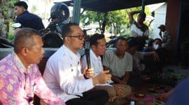 Langkah strategis ini ditandai dengan aksi tanam padi serentak yang dipimpin Wakil Wali Kota Tanjungbalai Muhammad Fadly Abdina, di lahan Kelompok Karya Tani (Poktan) Jalan Mangga (Pasar VII) Kelurahan Sijambi Kecamatan Datuk Bandar, Kamis (23-4-2026). (Dok-Foto) 