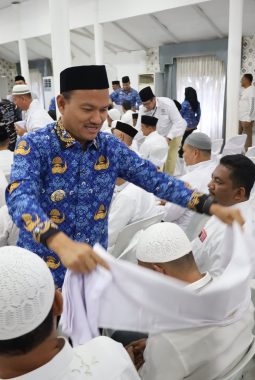 Tepung Tawar 134 Jemaah Calon Haji, Wali Kota Mahyaruddin Titip Doa Untuk Kota Tanjungbalai Semakin Baik, Maju dan Religius Menuju Tanjungbalai EMAS