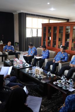 Wali Kota Tanjungbalai Terima Audiensi KNPI Energy of Harmony Bentuk Sinergitas Bersama Dukung Penataan Kota