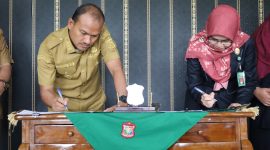 Pemko Tanjungbalai Bersama Pengadilan Agama Kota Laksanakan Penandatanganan Kerjasama Perlindungan Hak Mantan Istri dan Anak Pegawai Pasca Perceraian. (Dok-Foto) 