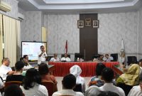 Bupati Tapteng menerima kunjungan Caritas Indonesia (Yayasan KARINA-KWI), yang merupakan lembaga kemanusiaan resmi Gereja Katolik (Dok-Poto)