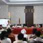 Bupati Tapteng menerima kunjungan Caritas Indonesia (Yayasan KARINA-KWI), yang merupakan lembaga kemanusiaan resmi Gereja Katolik (Dok-Poto)