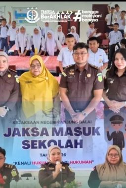 Kejari Tanjungbalai Gencar Untuk Memberikan Edukasi Hukum Kepada Pelajar Melalui Program JMS