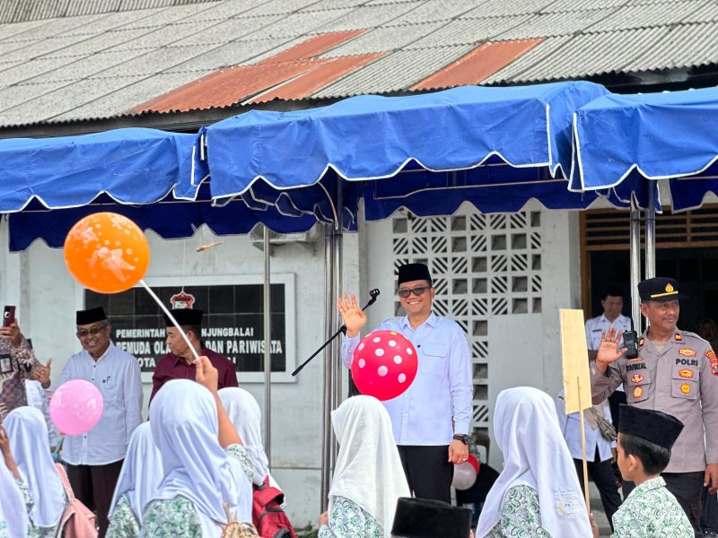 Plh Wali Kota Tanjungbalai Hadiri Pawai Keliling Dalam Rangka Memperingati Hari Lahir YMPI ke-78. (Dok-Foto)