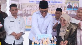 Hadiri Gallery Seni Budaya, Co-Kurrikuler dan Milad SMPN 10 Ke XXI, Plh Wali Kota Tanjungbalai: Jadikan Ajang Kreatifitas Seni Siswa. (Dok-Foto)
