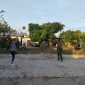 Sejumlah anak terlihat beraktivitas olahraga sambil memanfaatkan waktu selepas mengaji. (Dok-Foto)