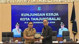 TP2DD Terbaik Wilayah Jawa-Bali, Pemko Tanjungbalai Bangun Kerjasama Komparatif Bersama Pemko Tangsel Perkuat Strategi Peningkatan PAD Berbasis Digitalisasi. (Dok-Foto)
