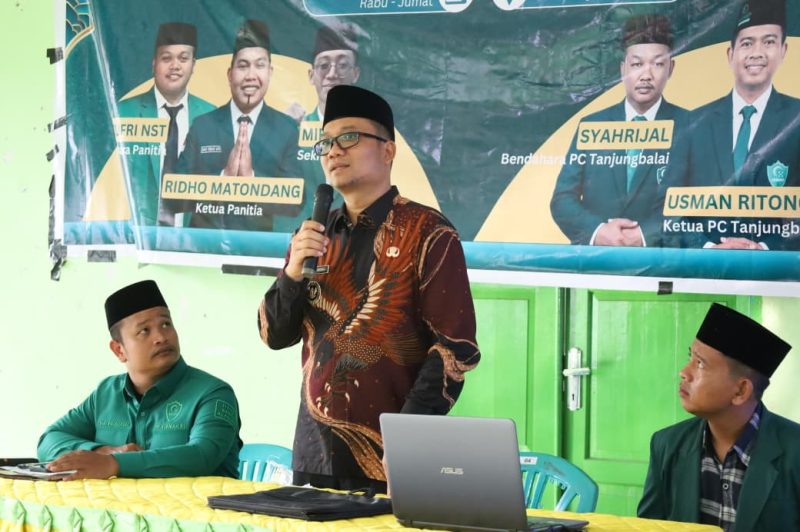 Jadi Pembicara LKM Himmah, Plh Wali Kota Tanjungbalai Berbagi Ilmu Tentang Membangun Karakter. (Dok-Foto)
