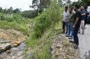 Masinton Pasaribu, SH, MH, pada hari Jumat 22 Mei 2026, melakukan kunjungan kerja untuk meninjau langsung kondisi infrastruktur jalan (Dok-Poto)