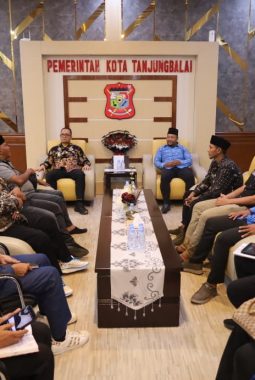 Terima Audiensi Paguyuban Pasundan Cabang Kota Tanjungbalai, Plh Wali Kota Muhammad Fadly Abdina: Mengapresiasi Peran Strategis Bantu Wujudkan Visi Tanjungbalai EMAS