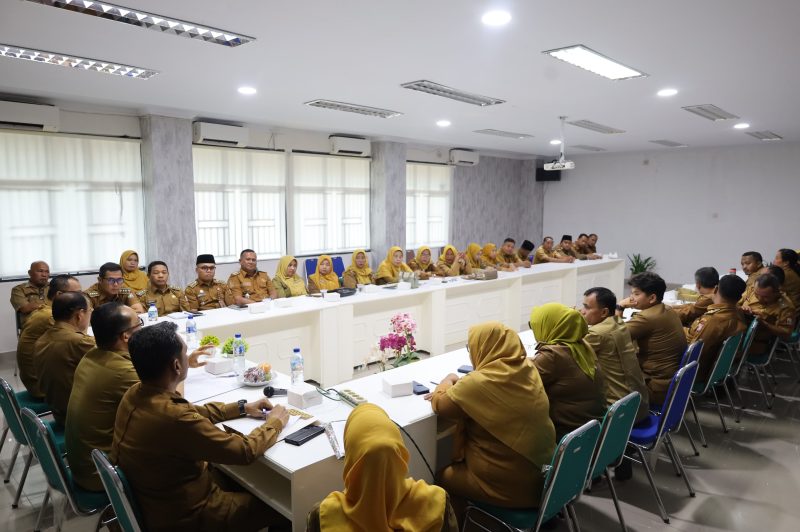 Rakor Bersama Camat dan Lurah Bahas Pengelolaan Perpustakaan Kelurahan Wujudkan Gerakan Gemar Membaca dan Penguatan Literasi di Kota Tanjungbalai.  (Dok-Foto)