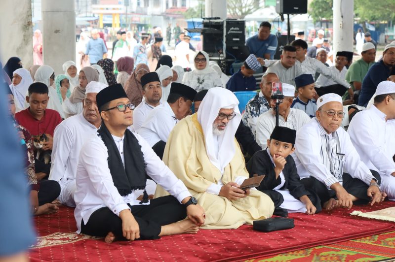 Idul Adha 1447 H, Plh. Wali Kota Tanjungbalai Bersama Warga Shalat di Lapangan Sultan Abdul Jalil Rahmadsyah.  (Dok-Foto)