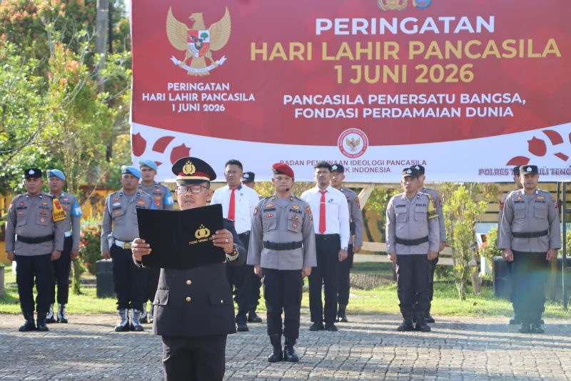 Kepolisian Resor (Polres) Tapanuli Tengah menggelar upacara memperingati Hari Lahir Pancasila tahun 2026 yang berlangsung dengan khidmat di Lapangan Apel Mapolres Tapanuli Tengah (Dok-Poto)