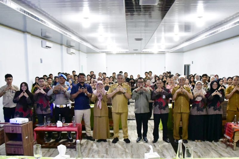 Masinton Pasaribu, SH, MH, pada Selasa 2 Juni 2026 yang berlangsung di Hasian Hotel, Pandan, secara resmi membuka pelatihan bagi para Calon Petugas Sensus Ekonomi (SE) 2026 (Dok-Poto)