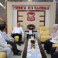 Plh. Wali Kota Muhammad Fadly Abdina Terima Audiensi Kepala Cabang Bank Sumut Tanjungbalai.  (Dok-Foto)