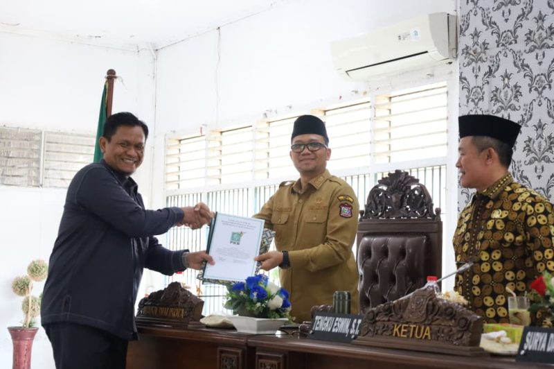 Plh. Wali Kota Tanjungbalai Hadiri Rapat Paripurna DPRD Terkait Ranperda Tentang Pajak Daerah dan Retribusi.  (Dok-Foto)
