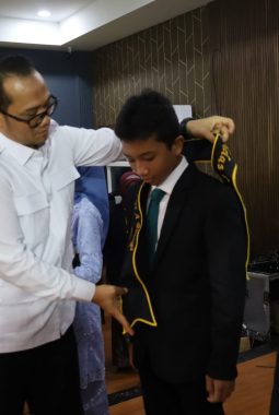 Hadiri Perpisahan dan Pelepasan Siswa/i Kelas VI SDN 132406, Plh. Wali Kota Tanjungbalai: Pendidikan Tidak Hanya Soal Angka Diatas Kertas atau Nilai di Dalam Rapor, Tetapi Tentang Karakter, Adab, dan Akhlaqul Karimah