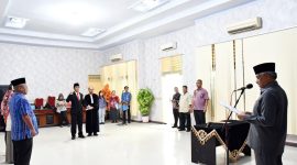 Wakili Bupati, Sekdakab Tapteng Lantik Bernardo Sondang Lumban Gaol sebagai Direktur Perumda Air Minum Mual Nauli (Dok-Poto)