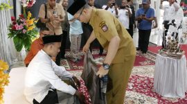 Pemko Tanjungbalai Bersama Forkopimda Upah-upah Wali Kota Mahyaruddin Sepulang Menunaikan Ibadah Haji. (Dok-Foto)
