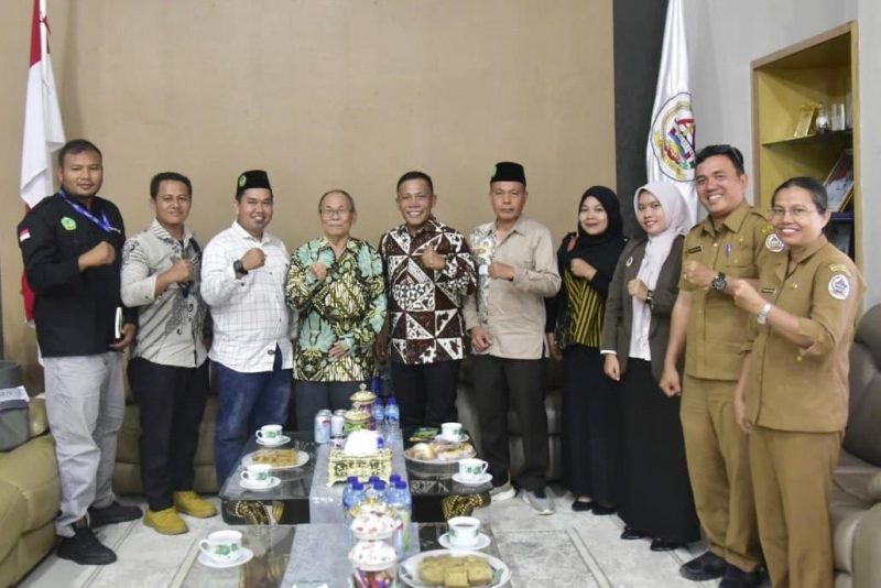 Bupati Masinton Pasaribu pada kesempatan itu menekankan pentingnya menjaga semangat persatuan di tengah perbedaan dan keberagaman suku, adat, budaya serta keyakinan (Dok-Poto)