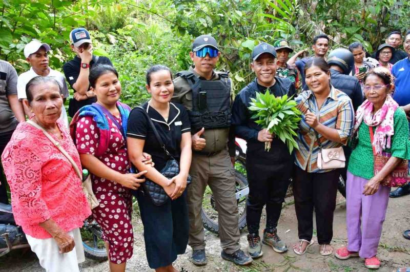Bupati Tapanuli Tengah dan Tapanuli Utara Tinjau Jalan Penghubung, Sinergi dengan Pemprov Sumut Percepat Pembangunan (Dok-Poto)