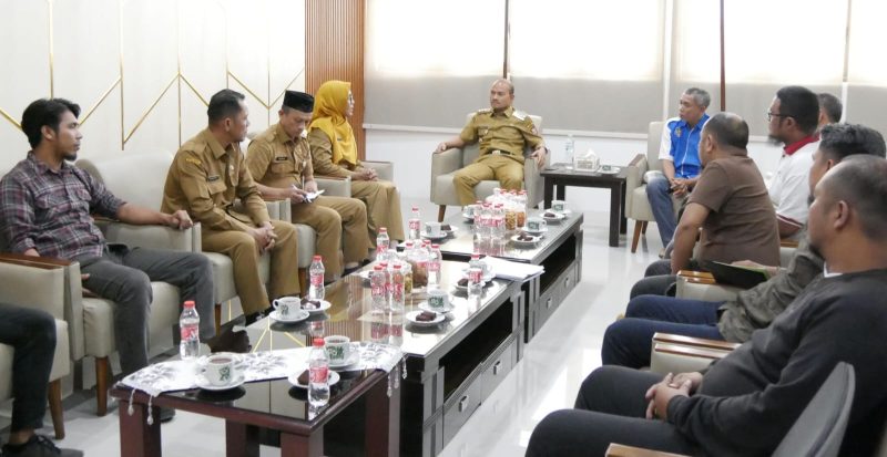 Wali Kota Mahyaruddin Salim Siap Mendukung Penuh Pembangunan Stadion Mini di Kota Tanjungbalai.  (Dok-Foto)
