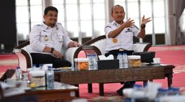 Audiensi Bersama Gubsu, Wali Kota Mahyaruddin Sampaikan Sejumlah Program Prioritas dan Usulan Pembangunan Wujudkan Tanjungbalai Sebagai Sentra Perikanan Provinsi Sumatera Utara. (Dok-Foto)