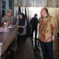 Dukungan Penuh Pemko Tanjungbalai, Wali Kota Mahyaruddin Salim Monitoring dan Dampingi Langsung Proses Pengumpulan Data Lapangan Sensus Ekonomi 2026. (Dok-Foto)