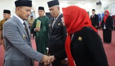Wali Kota Tanjungbalai Lantik 16 Pejabat, Tegaskan Fokus Peningkatan Kinerja, Inovasi, Kolaborasi, Disiplin dan Siap Menjadi Duta Daerah Mewujudkan Tanjungbalai EMAS. (Dok-Foto)