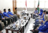 Wali Kota Mahyaruddin Salim Terima Audiensi Pengurus DPC Partai Demokrat Kota Tanjungbalai, Bahas Kolaborasi dan Sinergitas Gerakan Indonesia ASRI. (Dok-Foto)
