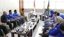 Wali Kota Mahyaruddin Salim Terima Audiensi Pengurus DPC Partai Demokrat Kota Tanjungbalai, Bahas Kolaborasi dan Sinergitas Gerakan Indonesia ASRI. (Dok-Foto)