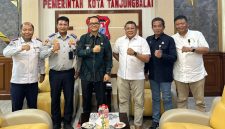Pemko Tanjungbalai Terima Bantuan 25 Lampu PJU Tenaga Surya Dari Kemenhub RI. (Dok-Foto)