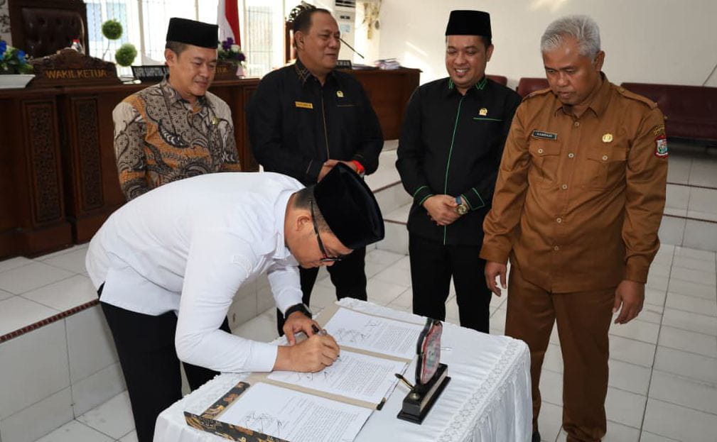 Gelar Paripurna, DPRD Kota Tanjungbalai Sahkan Ranperda Pertanggungjawaban Pelaksanaan APBD 2025. (Dok-Foto)