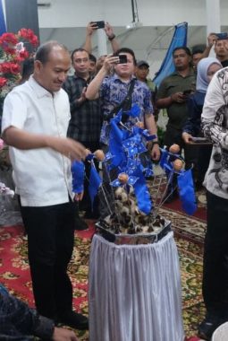 Pemko Tanjungbalai Gelar Upah-upah dan Tepung Tawar Danlanal TBA Letkol Laut (P) Sigit Ryanto.