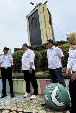 Wali Kota Mahyaruddin Salim: Pemko Tanjungbalai Segera Benahi dan Ubah Kawasan Inti Kota Terlihat Rapi, Bersih, Indah, Sehat dan Nyaman Untuk Masyarakat.