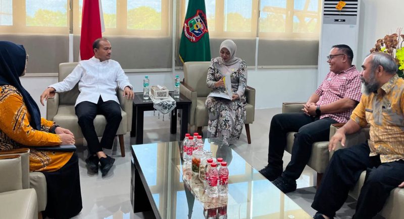 Terima Audiensi UPT Samsat Tanjungbalai, Wali Kota Mahyaruddin Minta ASN Jadi Contoh Patuh Bayar Pajak Kendaraan.(Dok-Foto)