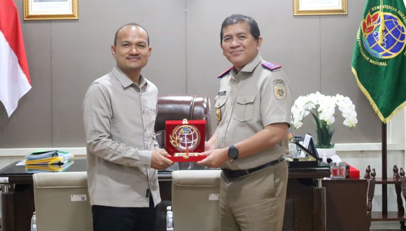 Wali Kota Tanjungbalai Bertemu Kepala Kanwil BPN Provsu Bahas Percepatan Penyusunan NPGT dan Sertifikasi Aset Daerah.(Dok-Foto)